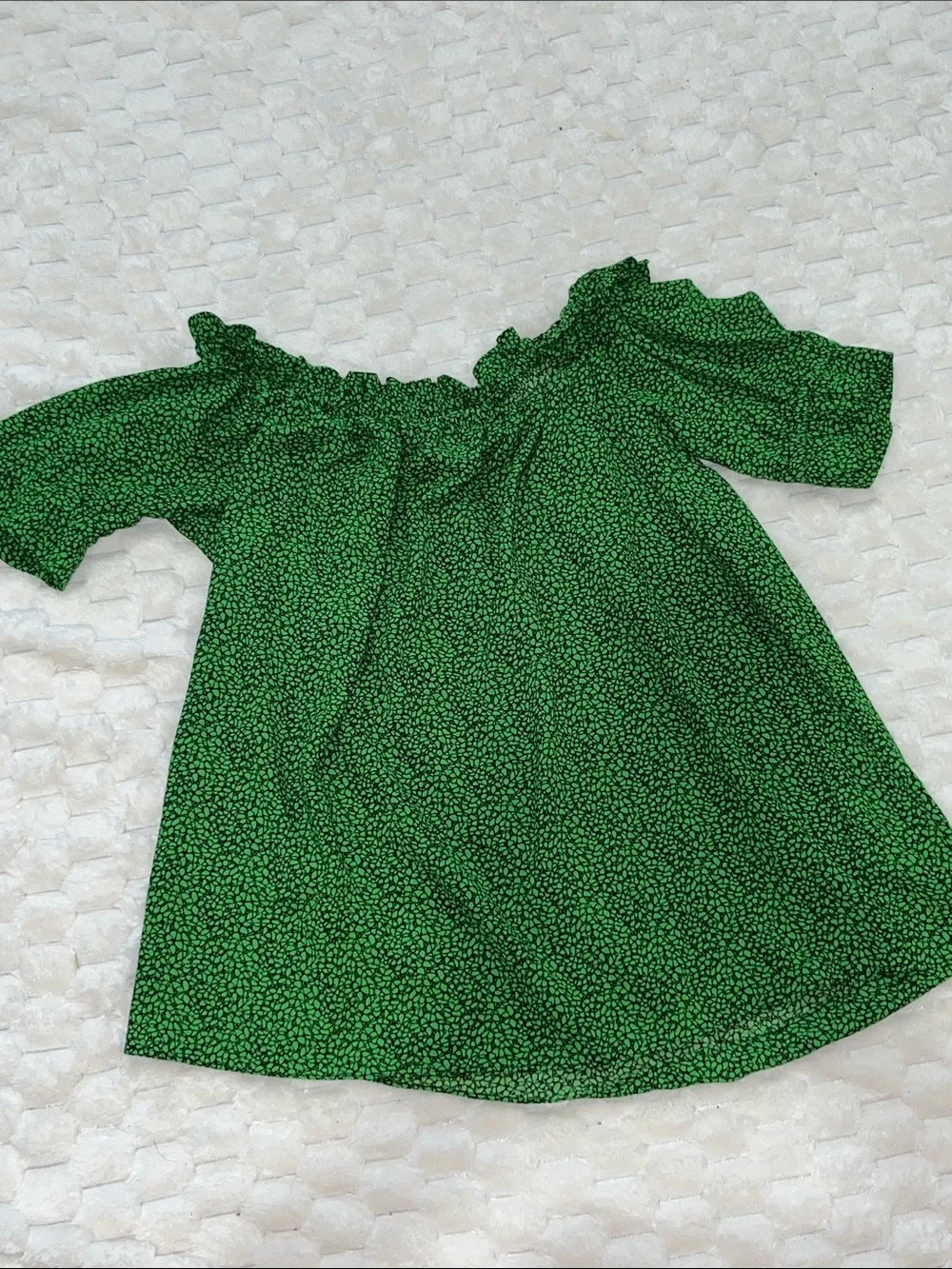 Vintage Michael Kors Girls' Green Floral Smocked Neck Short Sleeve Top